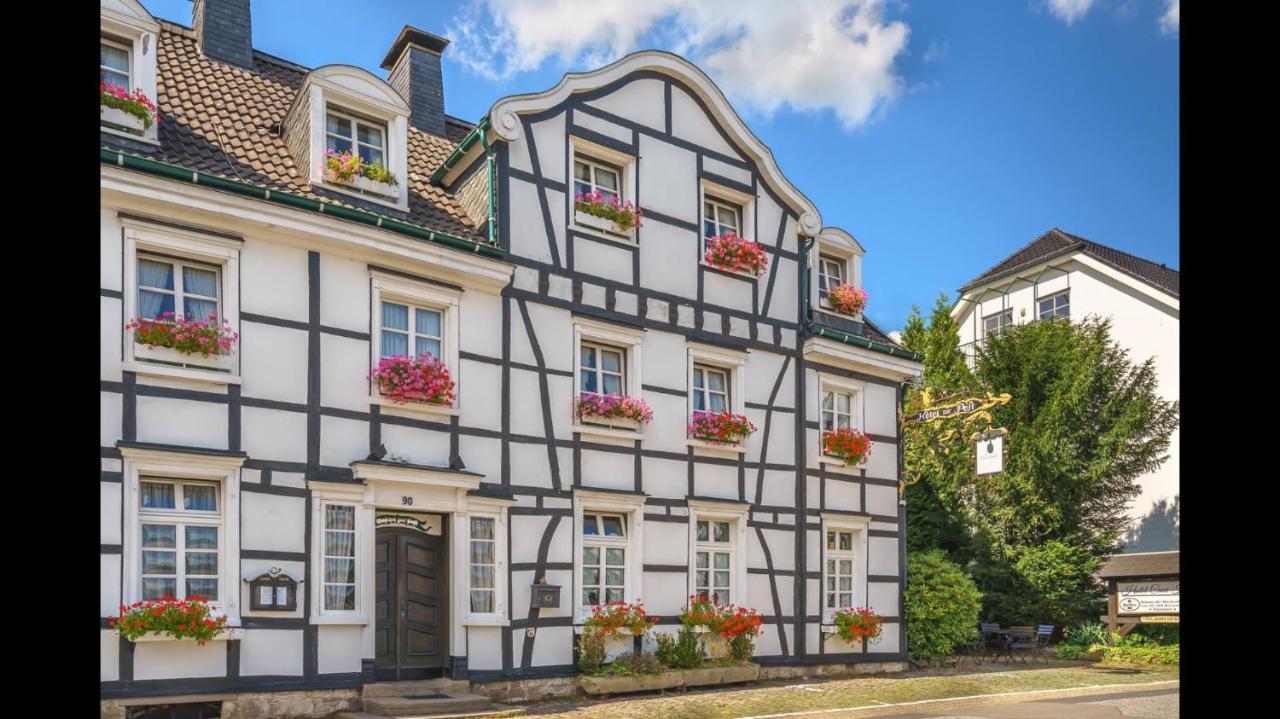 Hotel Zur Post Dabringhausen - Contactless Self Check-In Wermelskirchen Eksteriør billede
