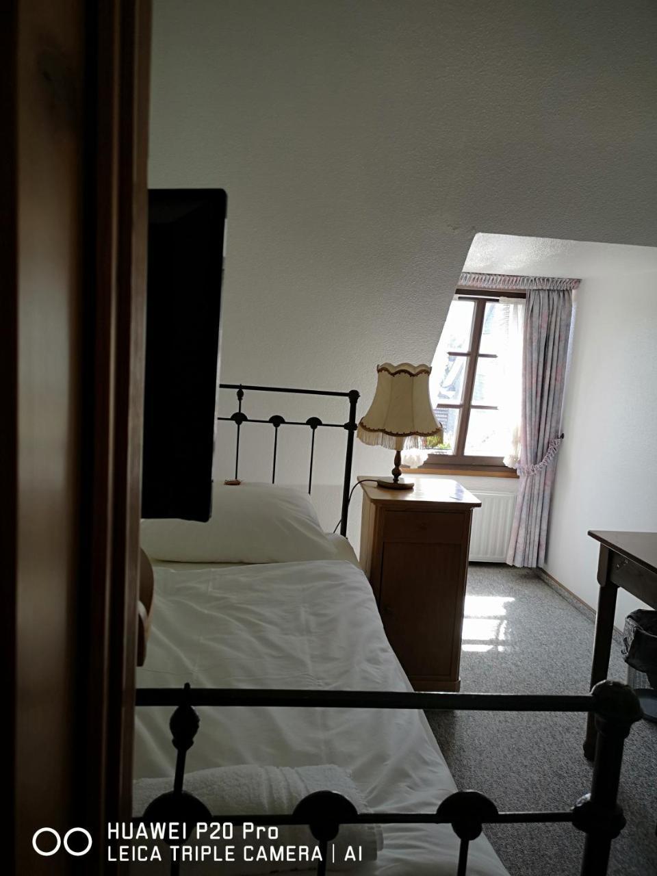 Hotel Zur Post Dabringhausen - Contactless Self Check-In Wermelskirchen Eksteriør billede